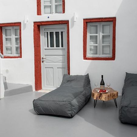 Ambi Villas Santorini Oia  Exterior photo