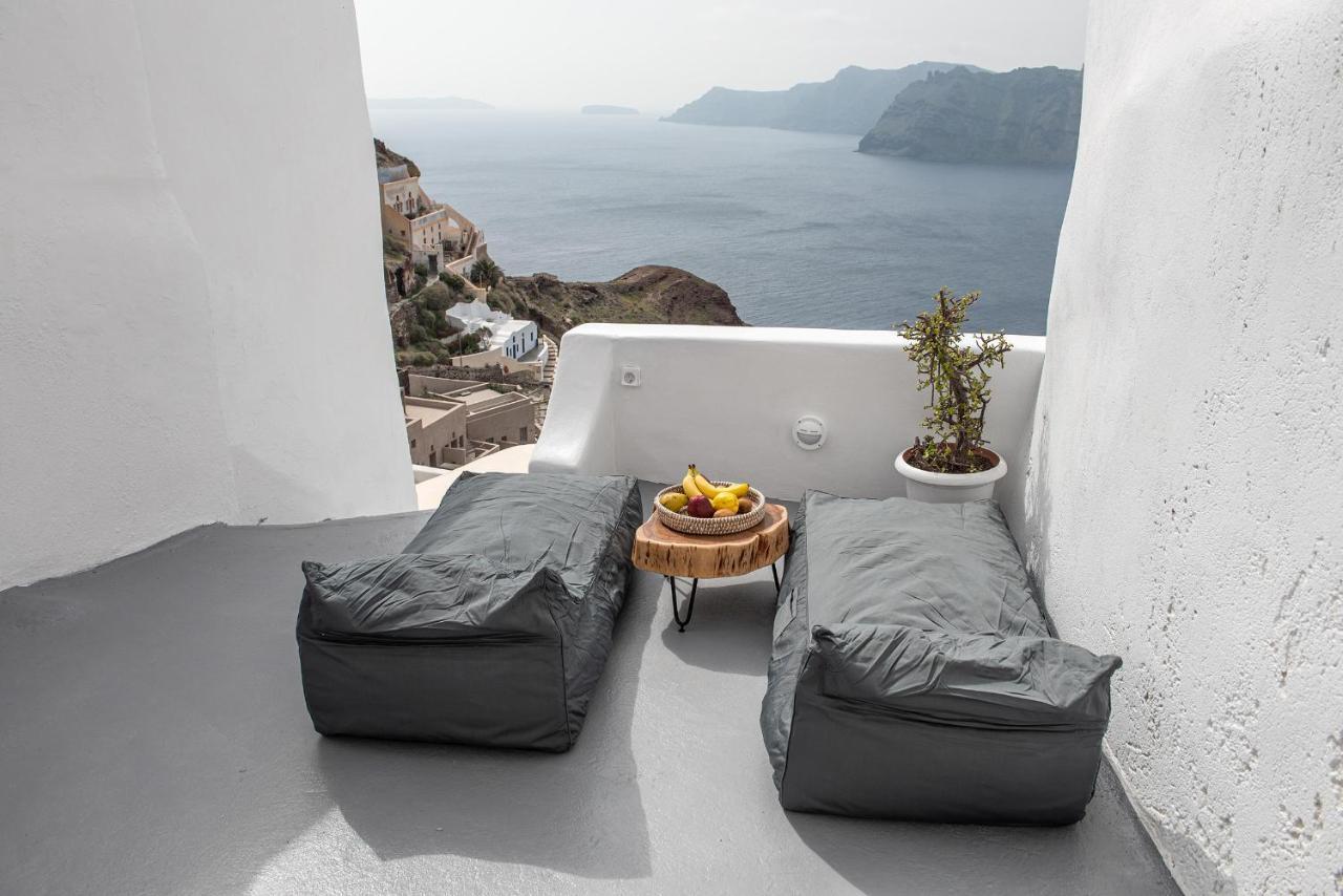 Ambi Villas Santorini Oia  Exterior photo